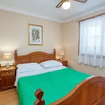 Apartment 4194d Brodarica (Sibenik-Knin)