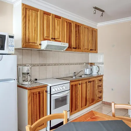 4194d Apartment Brodarica (Sibenik-Knin)