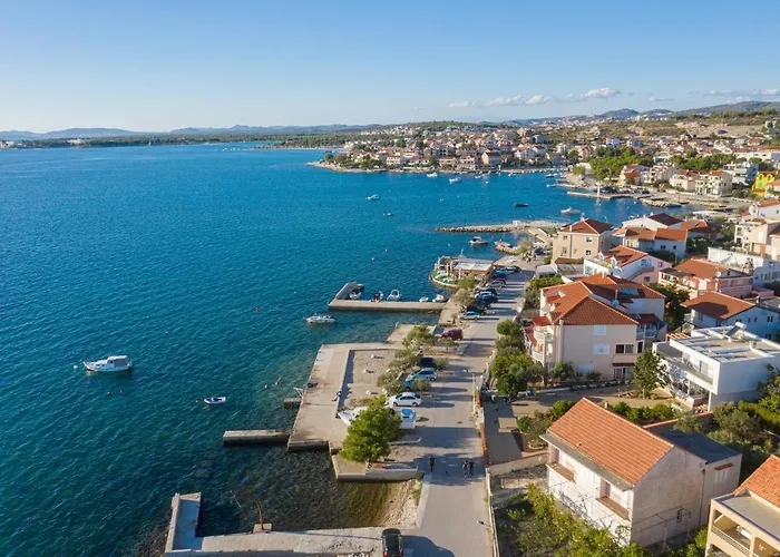 4194d Brodarica (Sibenik-Knin)