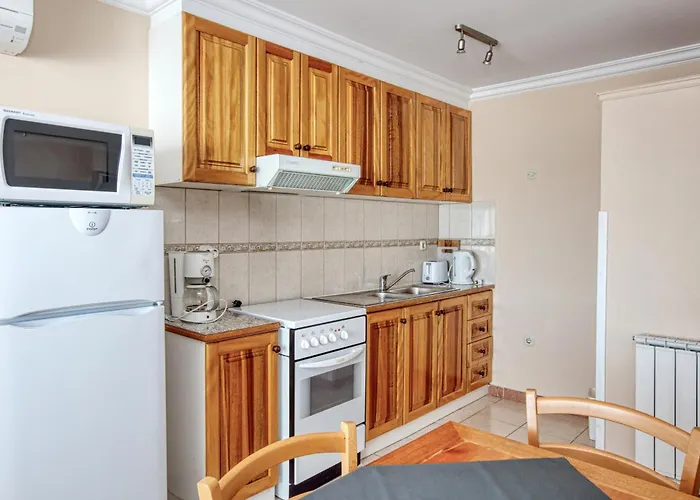 4194d Apartman Brodarica (Sibenik-Knin)